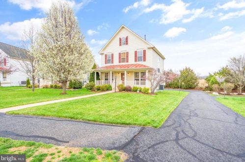 18 Tritapoe Pl, Lovettsville, VA 20180-8635