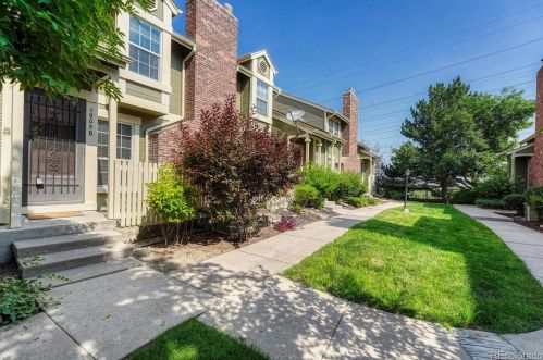 1905 Helena St, Denver, CO 80013-4010