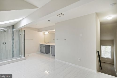 13404 Silver Moon Way, Silver Spring MD 20904-1250 exterior