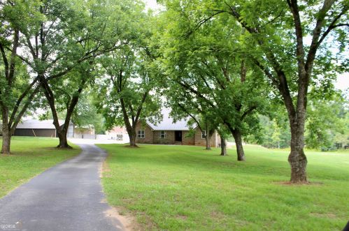 2058 Queens Cemetery Rd, Good Hope, GA 30641-2016