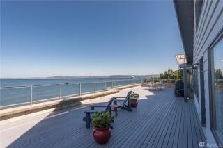 10843 Point Vashon Dr, Vashon, WA 98070-3041