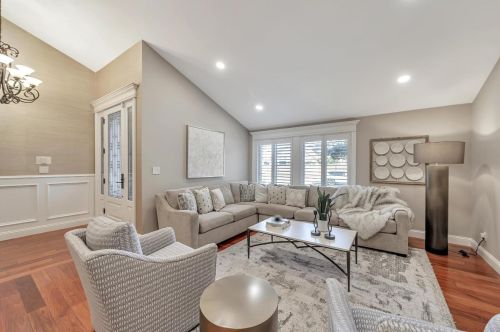 6581 Rolling Oaks Dr, San Jose, CA 95120-4563