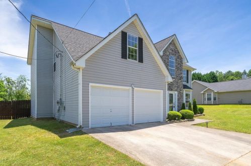 3967 English Valley Dr, Ellenwood, GA 30294-6526
