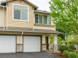 14705 Sandhill Loop, Beaverton OR 97007-9073 exterior