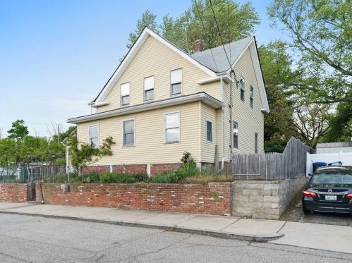 6 Huber Ave, Providence, RI 02909-5515
