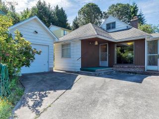 7110 Florence Ln, Portland OR  97223-9234 exterior
