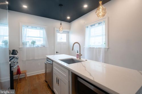 1614 Juniper St, Philadelphia PA  19148-1013 exterior