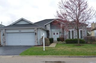 3024 Southern Hills Dr, Beach Park, IL 60083-9292