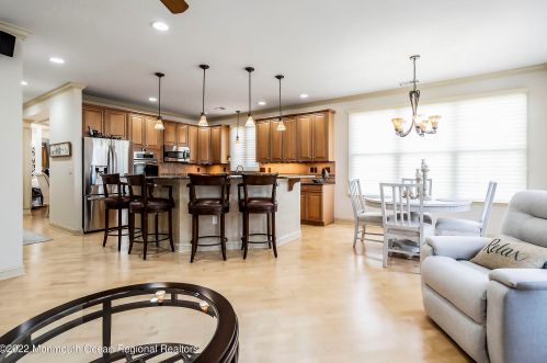 34 Redwood Dr, Tinton Falls NJ  07712-8702 exterior