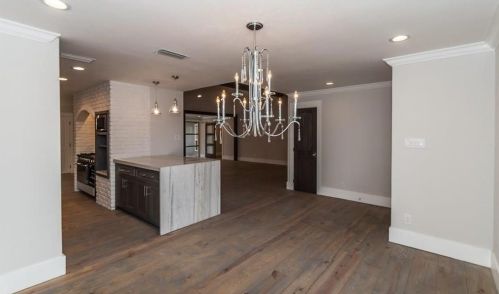 6624 Gentle Wind Ln, Dallas TX  75248-5017 exterior