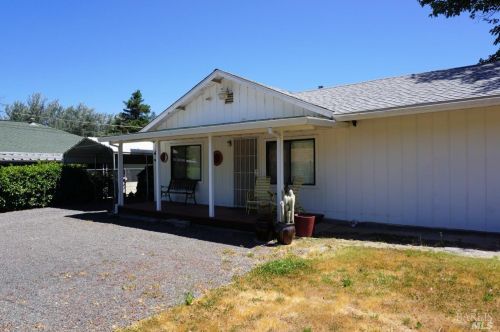 21455 Locust St, Willits, CA 95490-4638