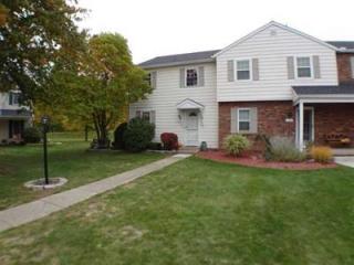 1118 Appletree Ln, Erie, PA 16509-3917