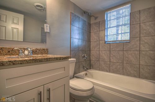 6140 Hillandale Dr, Atlanta GA  30349-4250 exterior