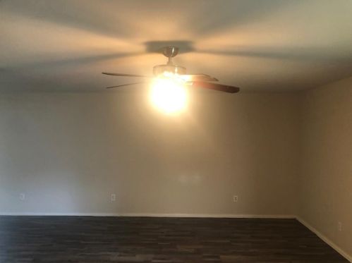 326 Ezekial Ave, Dallas TX  75217-5626 exterior