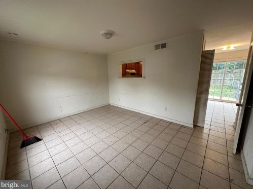 134 Hickok Cir, Fredericksburg, VA 22401-2712