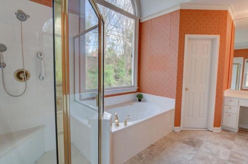305 Hunting View Ct, Atlanta GA  30328-2779 exterior