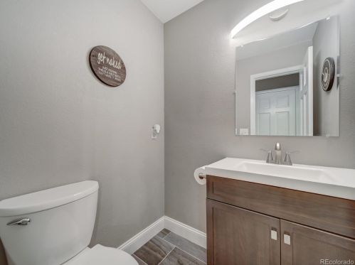 5275 Waco St, Denver CO 80015-2653 exterior