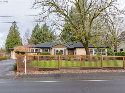 8305 Birchwood Rd, Portland, OR 97225-2705