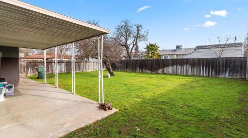 2106 Plaunt Dr, Modesto CA  95350-2600 exterior