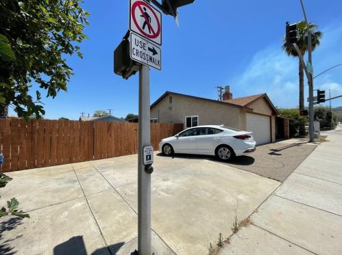 8809 Los Coches Rd, Lakeside, CA 92040-5010