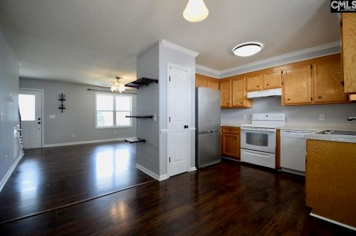 136 Montclaire Cir, Cayce-West Columbia SC  29170-1539 exterior