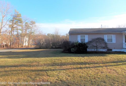 285 Nolan Ave, Berkeley Township, NJ 08721-3432