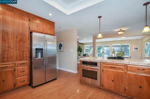 30 Kirkwood Ct, Concord CA  94521-1427 exterior