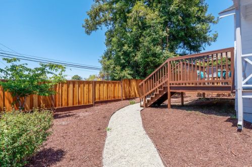 412 Monterey Ave, Capitola CA  95010-3614 exterior