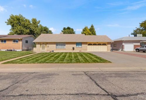 131 Fordham Cir, Pueblo, CO 81005-1614