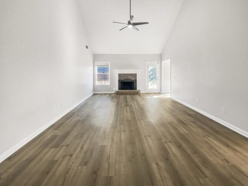801 Tucker Trl, Loganville, GA 30052-3306
