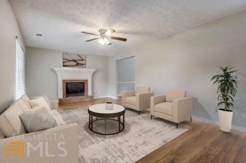 612 Magnolia Ct, Loganville, GA 30052-4050
