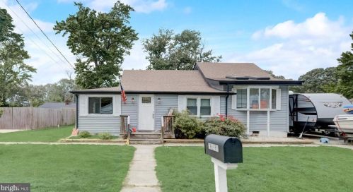 4964 Elm St, Shady Side MD  20764-9655 exterior