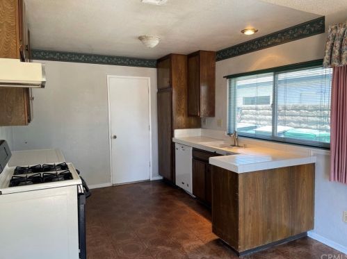 6301 Verdugo Ave, Chino, CA 91710-3746