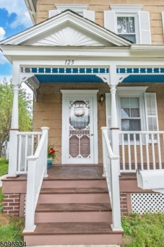 125 Passaic Ave, Bloomfield, NJ 07003-3752