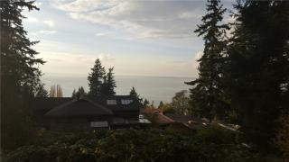 443 17th St, Bellingham, WA 98225-6330