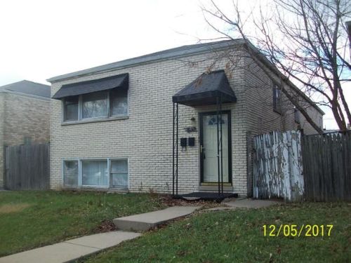 822 13th Ave, Broadview, IL 60153-1802