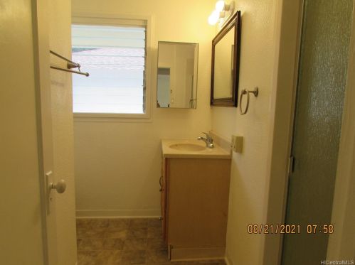 2588 Ahekolo St, Honolulu HI  96813-1108 exterior