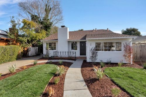 39 Tulip Ln, Palo Alto, CA 94303-3122