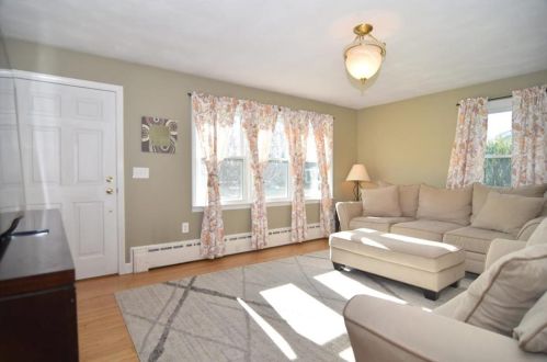 22 Boiling Spring Ave, Westerly, RI 02891-3129