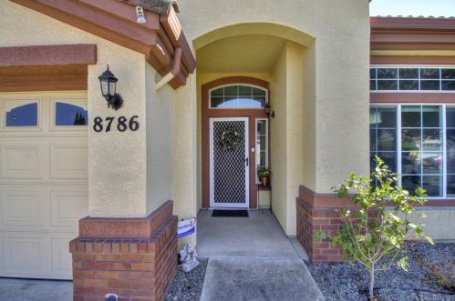 8786 Monterey Oaks Dr, Elk Grove, CA 95758-6346