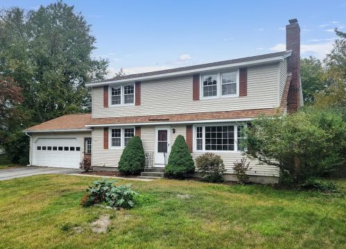 27 Bates Dr, Nashua, NH 03064-1702