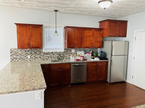 6 Dexter St, Providence, RI 02909-1204