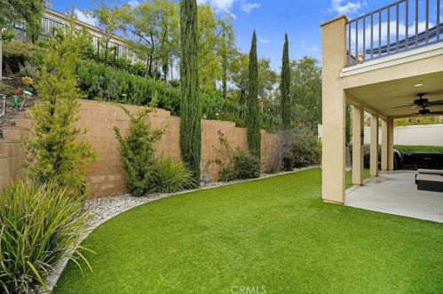 44260 Nighthawk Pass, Temecula CA  92592-1388 exterior
