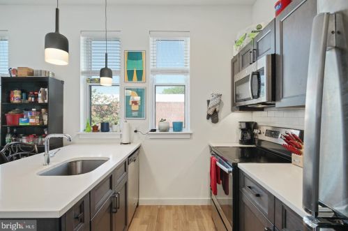 501-09 8th St, Philadelphia, PA 19147-0035