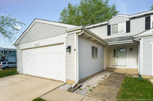 2029 Cardinal Dr, Glendale Heights, IL 60139-1854