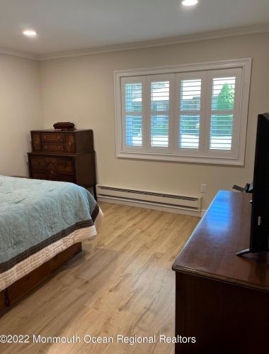 20 Hanover Ct, Tinton Falls NJ 07701-5421 exterior