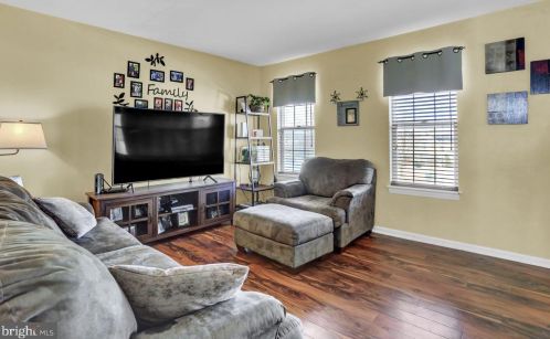 1168 Hearthridge Ln, York, PA 17404-7810