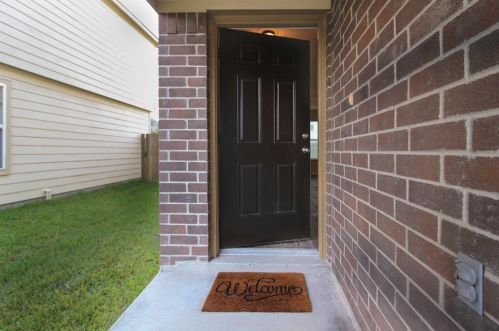 9861 Hyacinth Way, Conroe TX  77385-8110 exterior