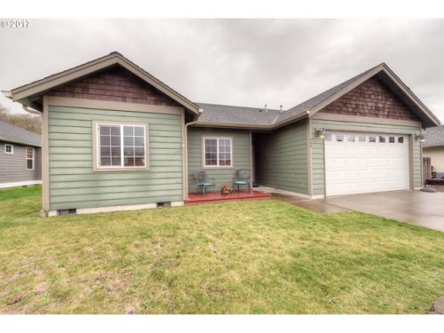 440 Juniper Ave, Warrenton, OR 97146-9738