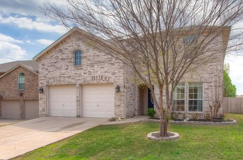 6144 Paddlefish Dr, Fort Worth TX  76179-7576 exterior